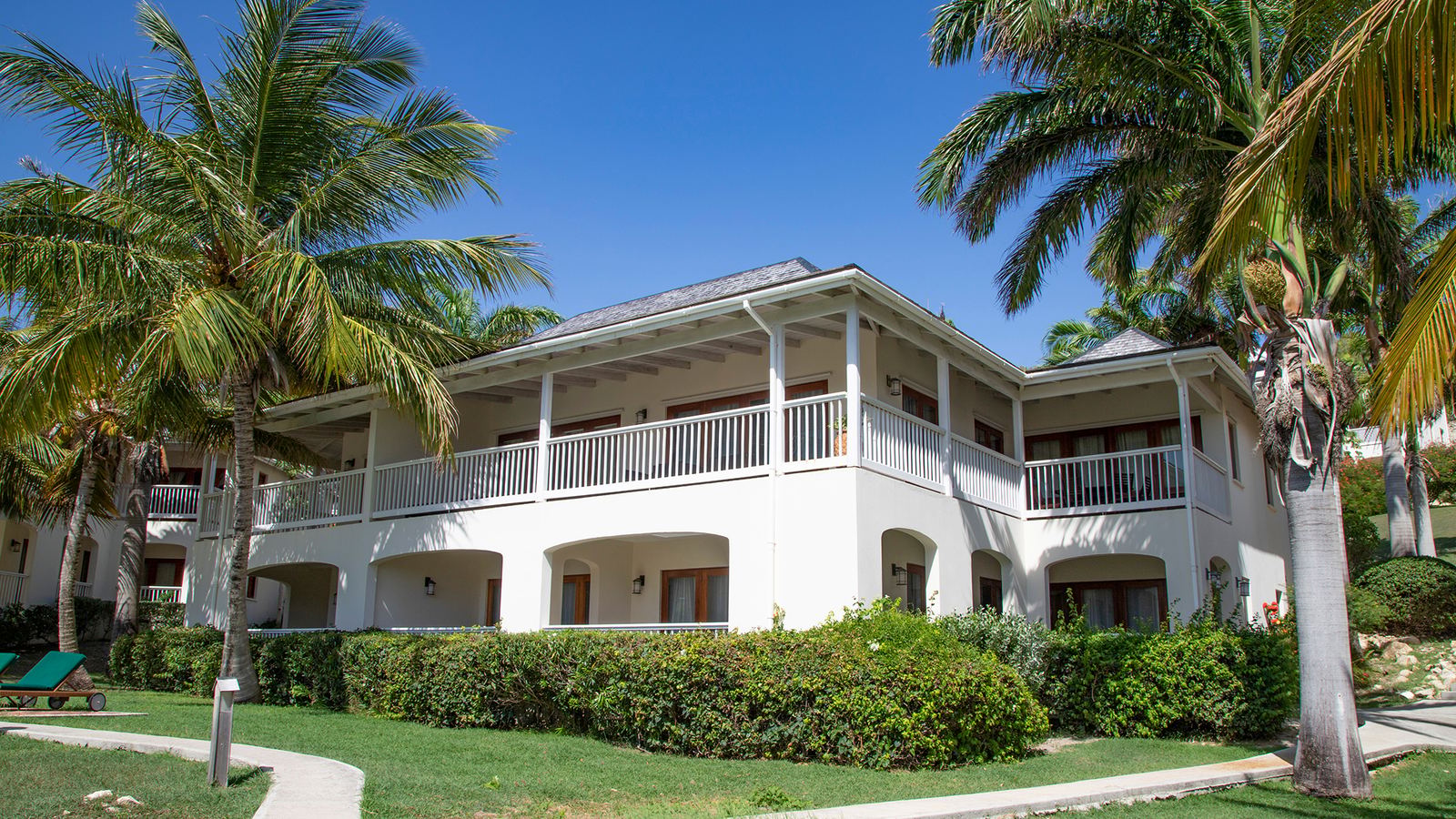 Two-Bedroom Waterfront Residence in Antigua, Investitionsimmobilie für pass in Antigua and Barbuda