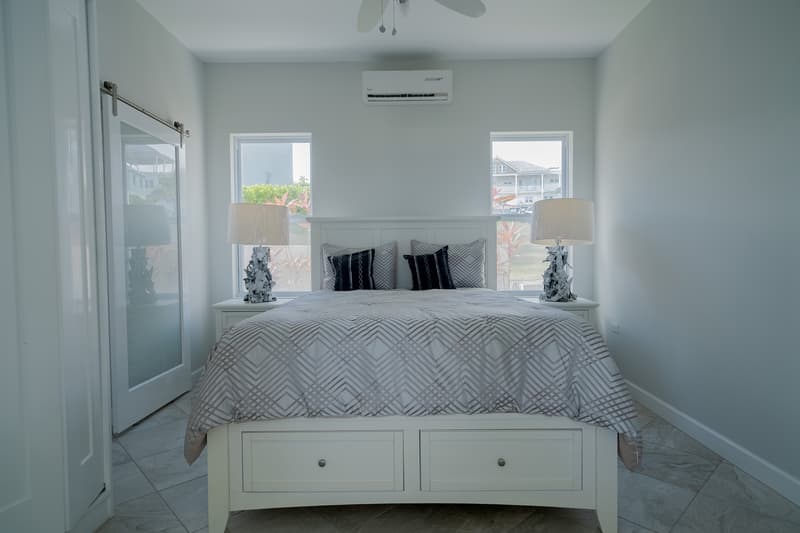Apartamentos de um quarto em condomínio, Rendezvous Hill, Foto 3 de 13