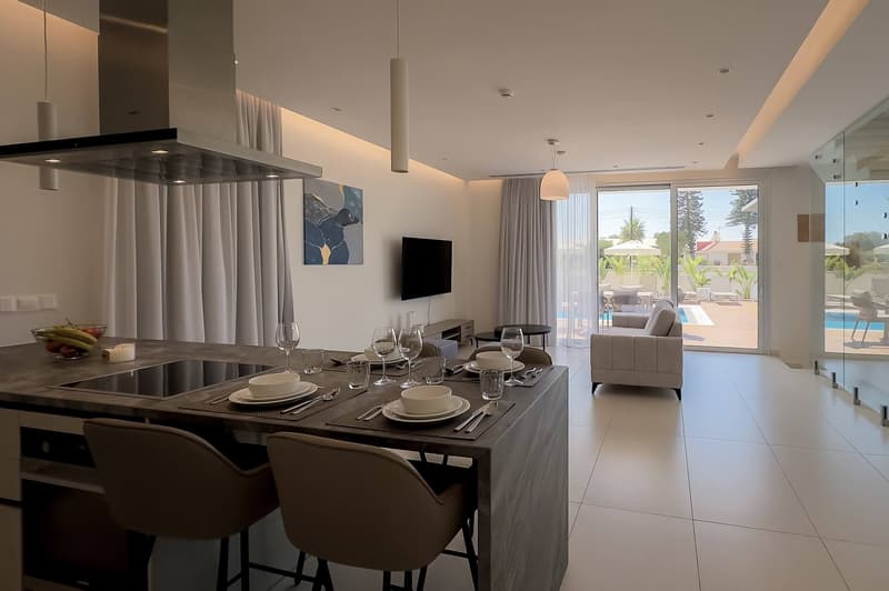 Villa avec jardin sur le toit en enclave fermée, Ayia Napa, Photo 5 sur 19